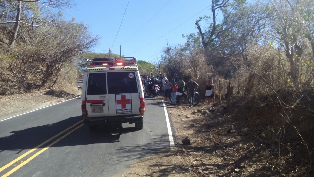 Accidente de bus deja al menos 40 lesionados en Cabañas