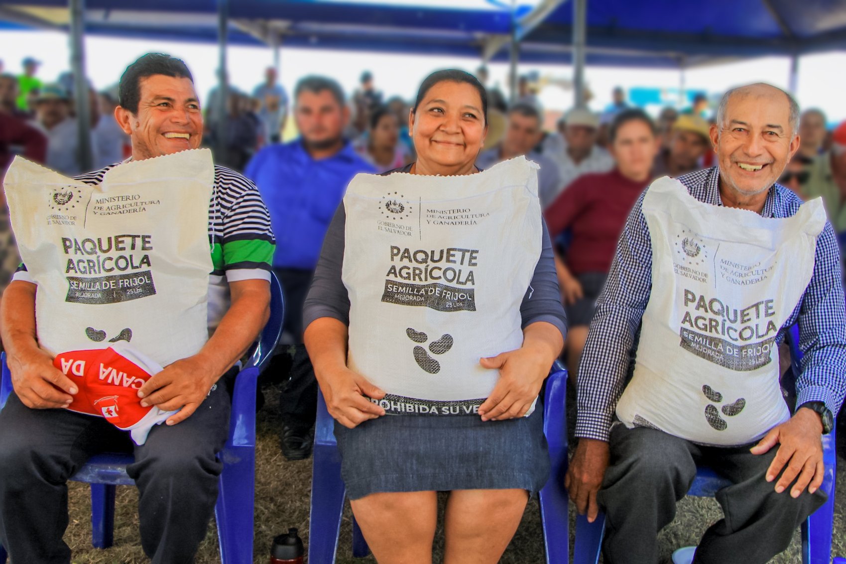 Gobierno Entrega Paquetes Agrícolas A Pescadores Del Cerrón Grande