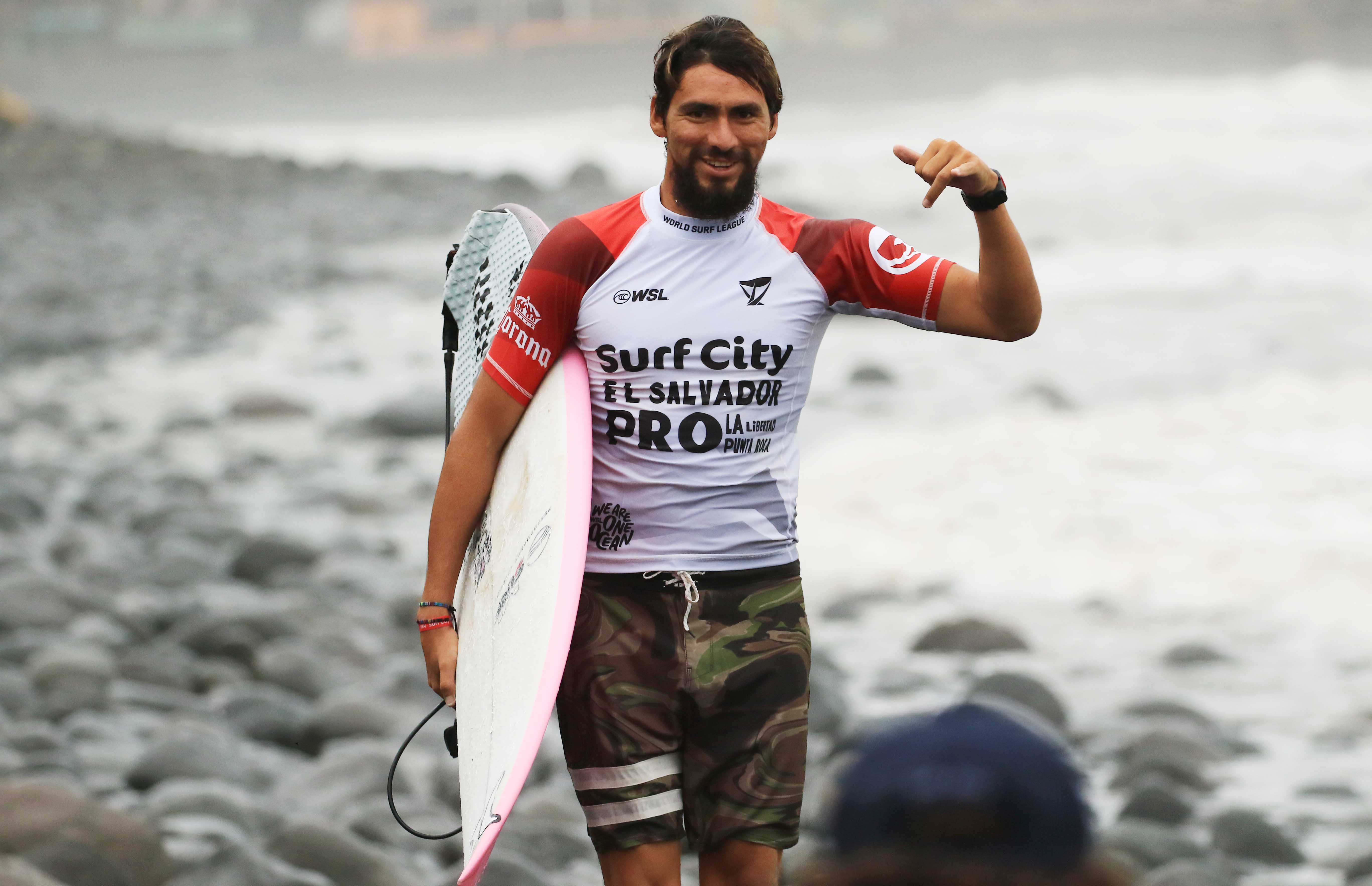 Surfer Bryan Pérez obtains a place for the Paris 2024 Olympic Games