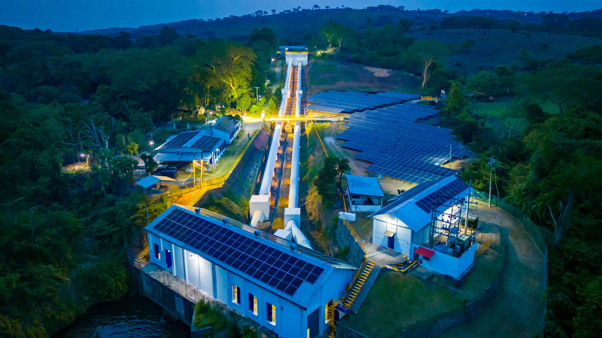 First hybrid power plants inaugurated in El Salvador
 2024-07-09 08:02:09