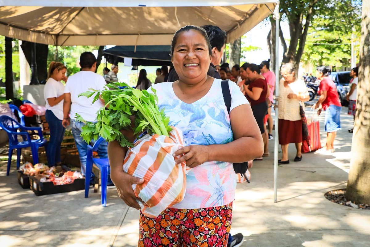 Government opens 30 agricultural markets to support the economy of Salvadoran families
 2024-07-18 23:13:54