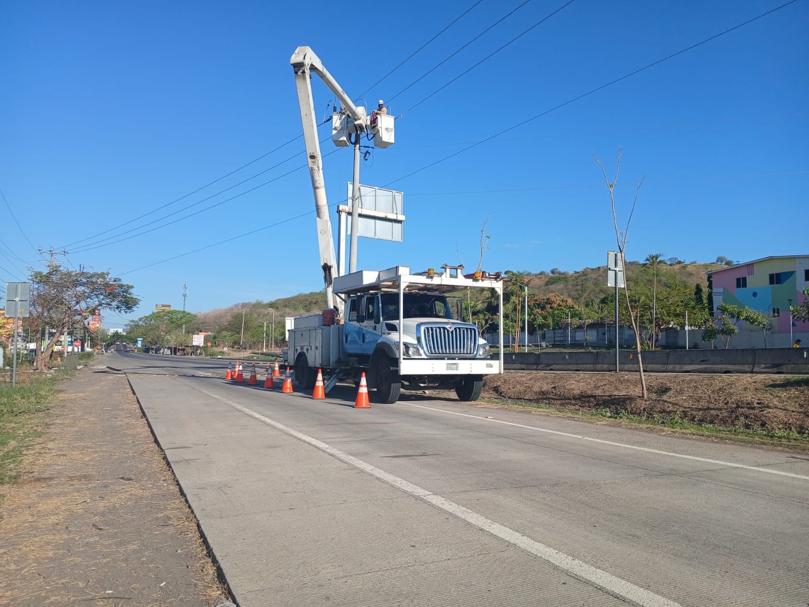 EPM anuncia inversión récord de $47.6 millones para fortalecer red eléctrica en El Salvador en 2026