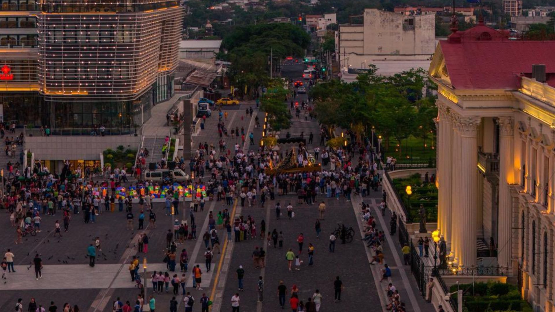 Afluencia turística en Semana Santa supera los 1.8 millones de visitantes en El Salvador