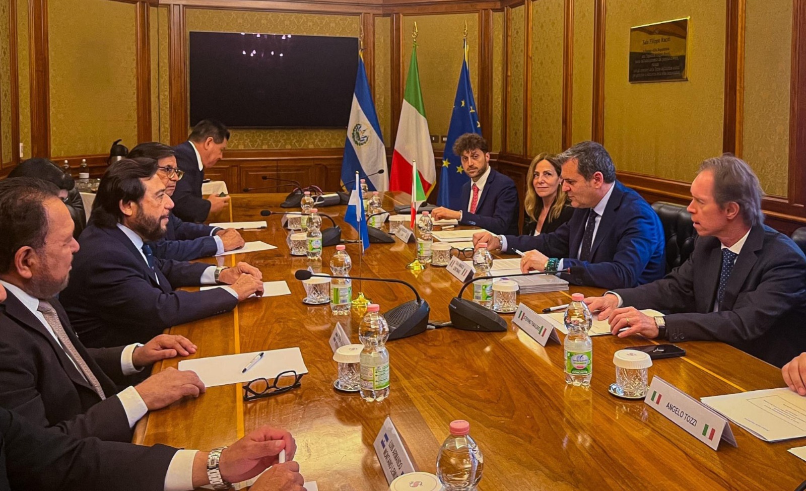 El Salvador fortalece relación bilateral con Italia