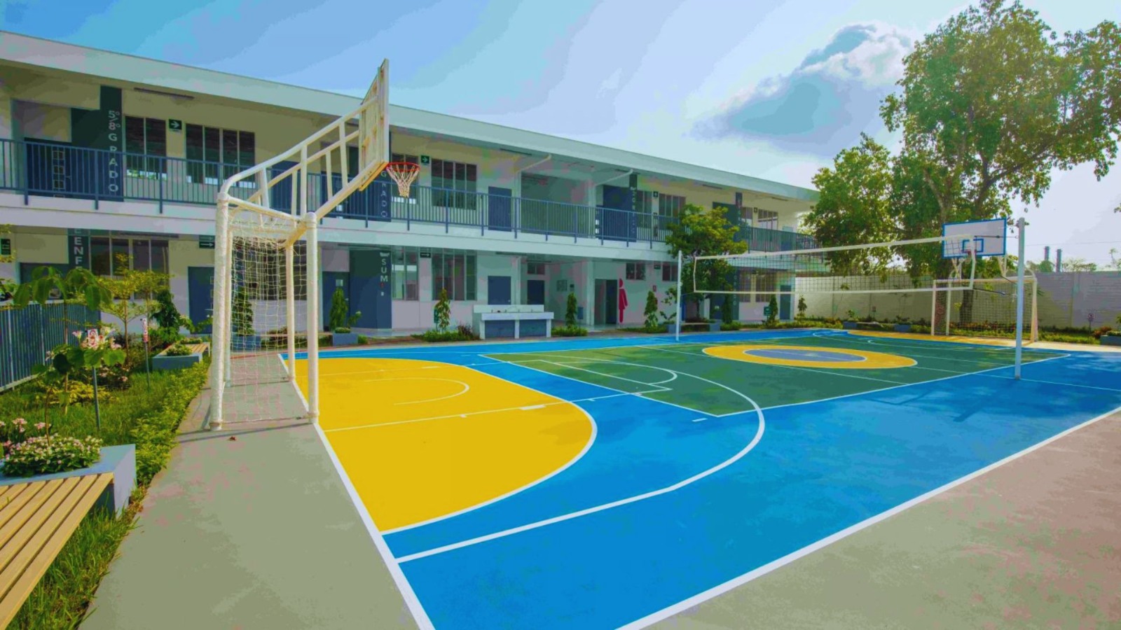 DOM entrega escuela completamente reconstruida en Acajutla, Sonsonate